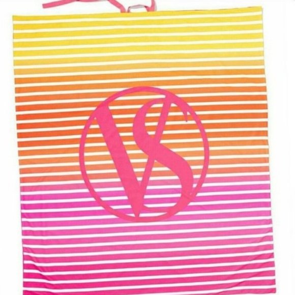 Victoria's Secret Limited Edition Beach Blanket - Picture 2 of 2
